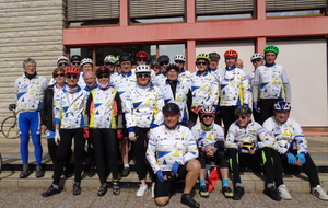 Photo du groupe au départ de Cognin, 27 participants